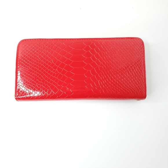 Ladies Red Patent Leather Stunning Wallet - Picture 1 of 7